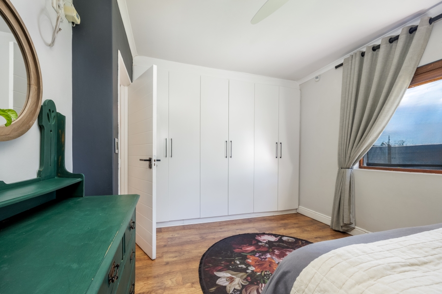 4 Bedroom Property for Sale in Wellway Park Western Cape